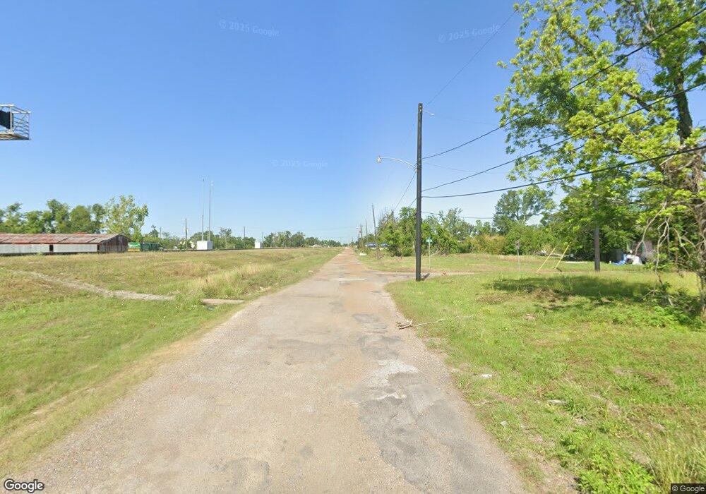 719 N Railroad Ave, Lake Charles, LA 70601 - photo 1