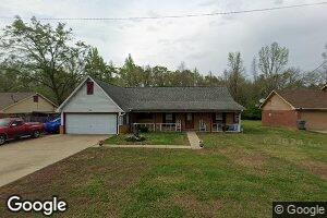 302 Roanoke Cir, Columbus, MS 39705
