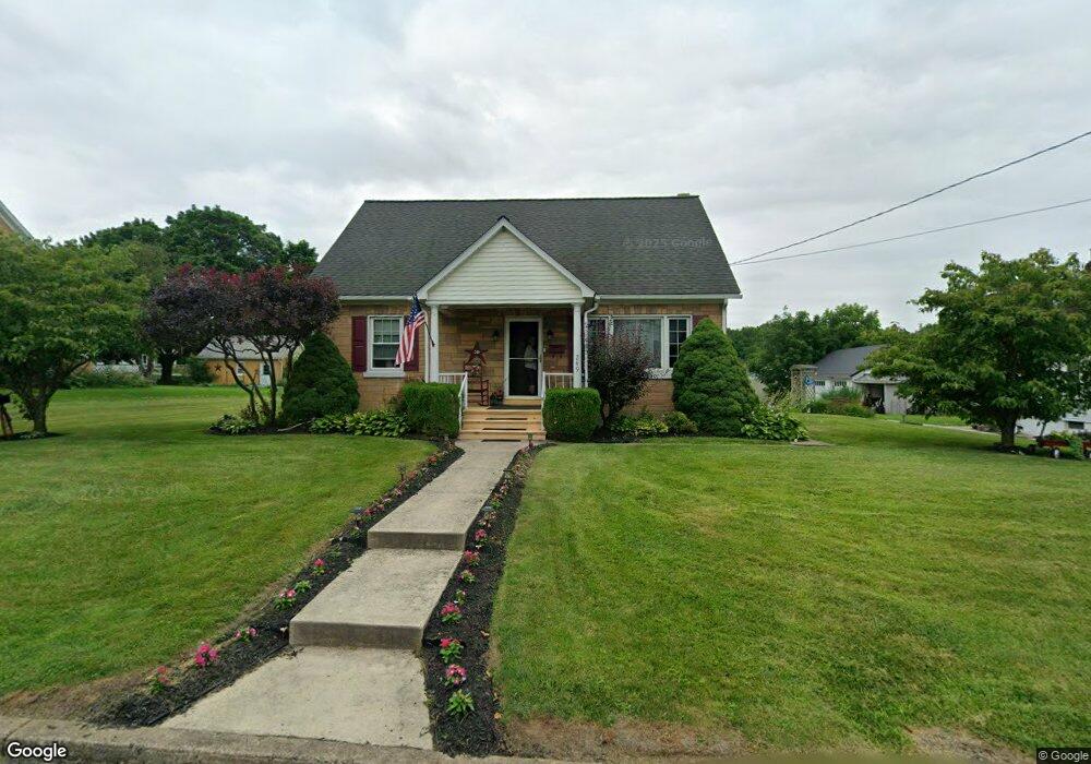 249 Broad St, Bath, PA 18014 - photo 1