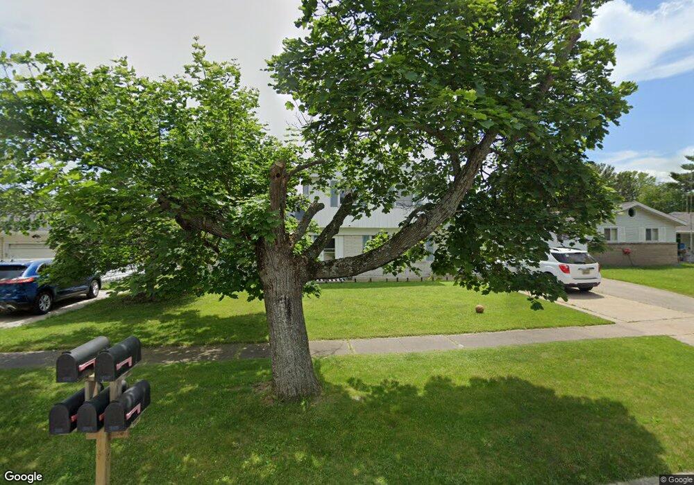 421 Ogemaw St, Oscoda, MI 48750 - photo 1