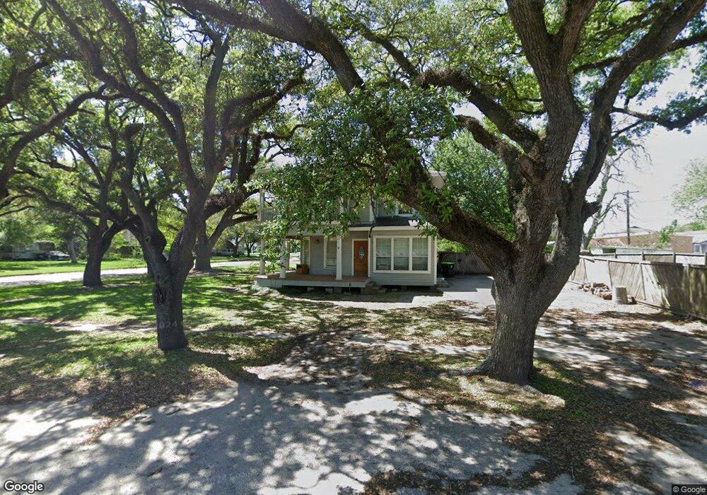 1317 6th St, Bay City, TX 77414 - photo 1