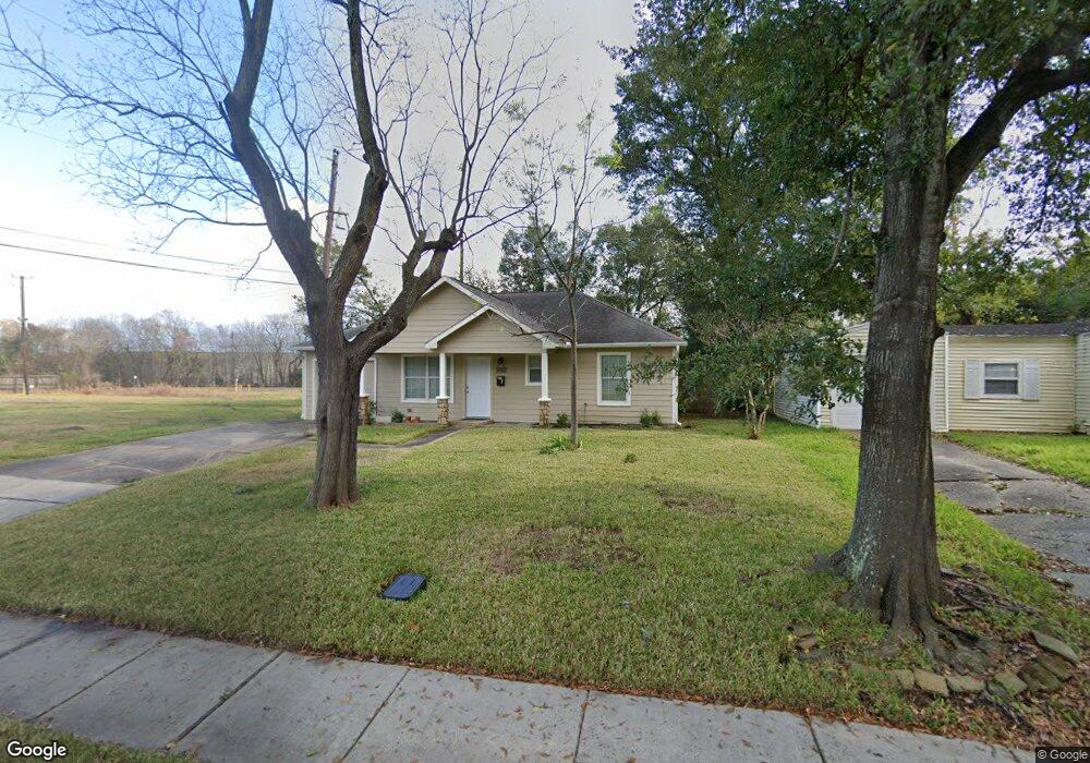 6111 Beekman Rd, Houston, TX 77021 - photo 1