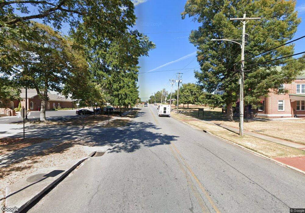 430 Thomaston St, Barnesville, GA 30204 - photo 1