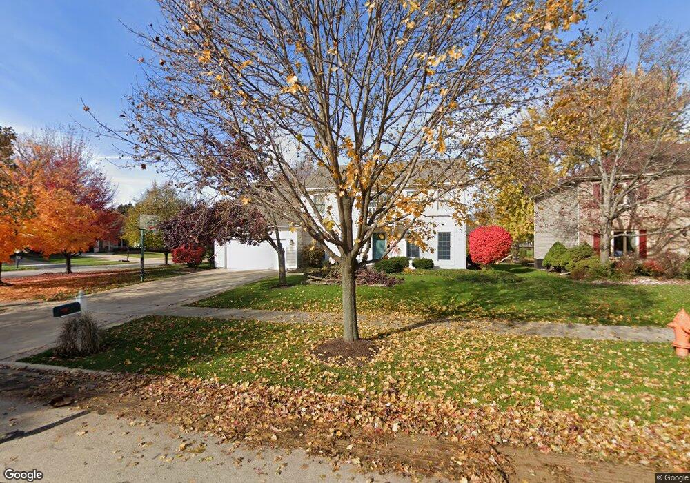 529 Peacock Ct, Naperville, IL 60565 - photo 1