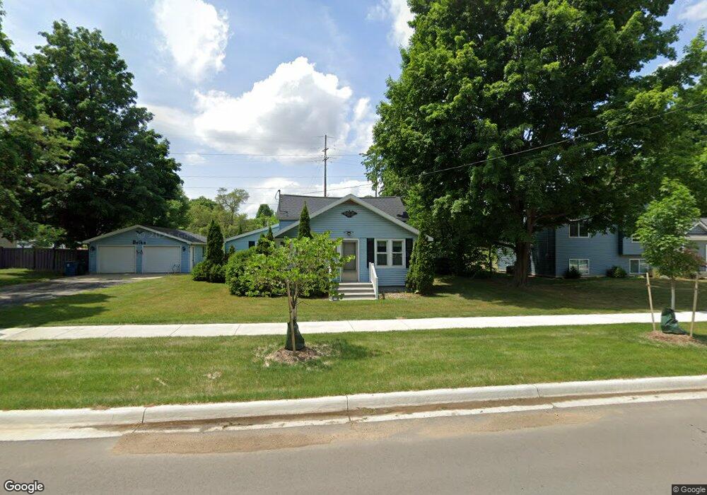 433 Park St, Wayland, MI 49348 - photo 1