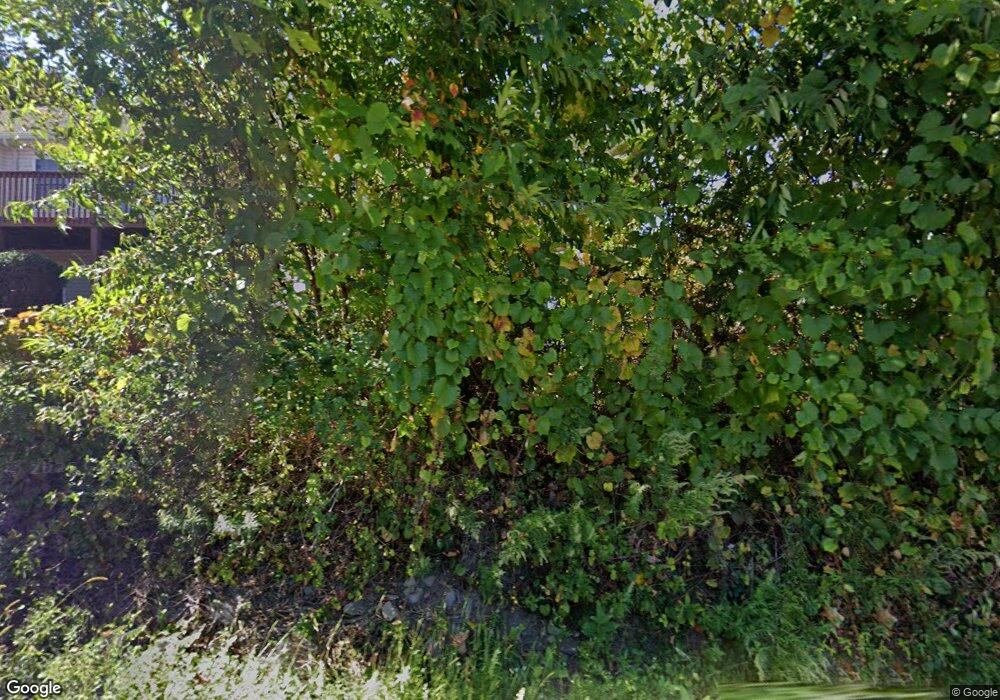 2 Woodhaven Ln, Stroudsburg, PA 18360 - photo 1