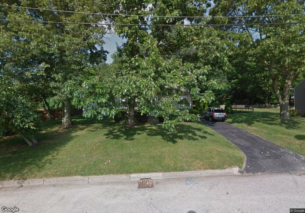 81 Sycamore Dr, Cranston, RI 02921 - photo 1