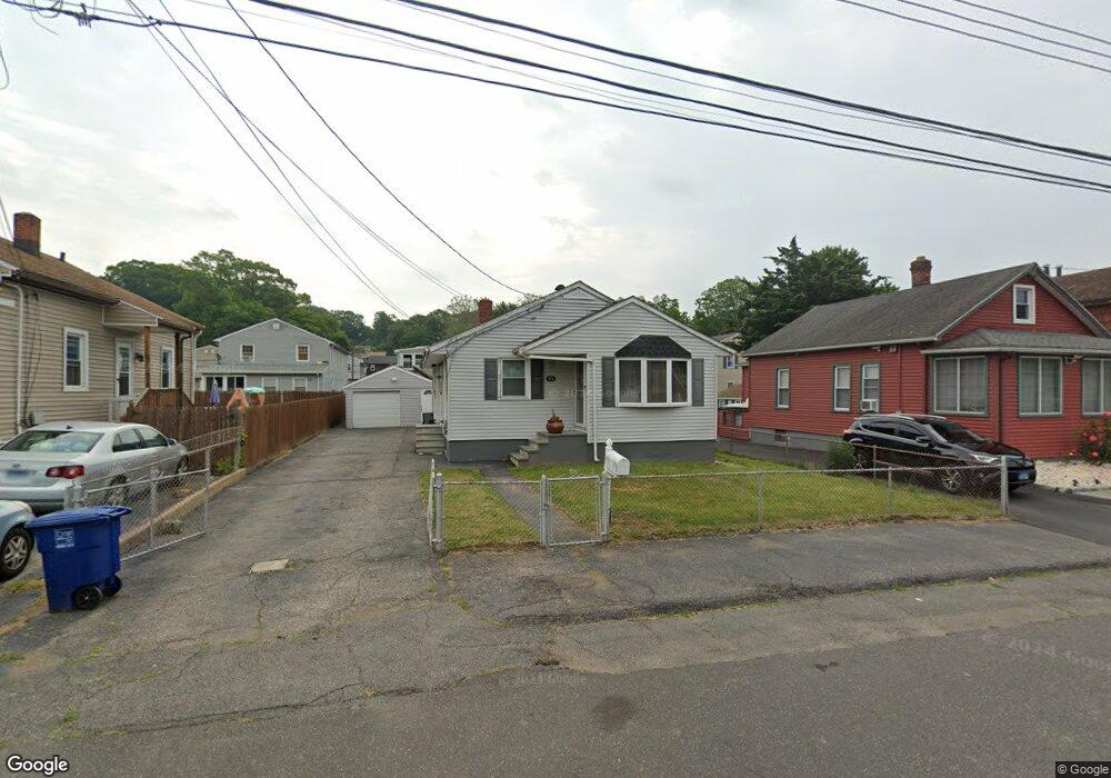 354 Chamberlain Ave, Bridgeport, CT 06606 - photo 1