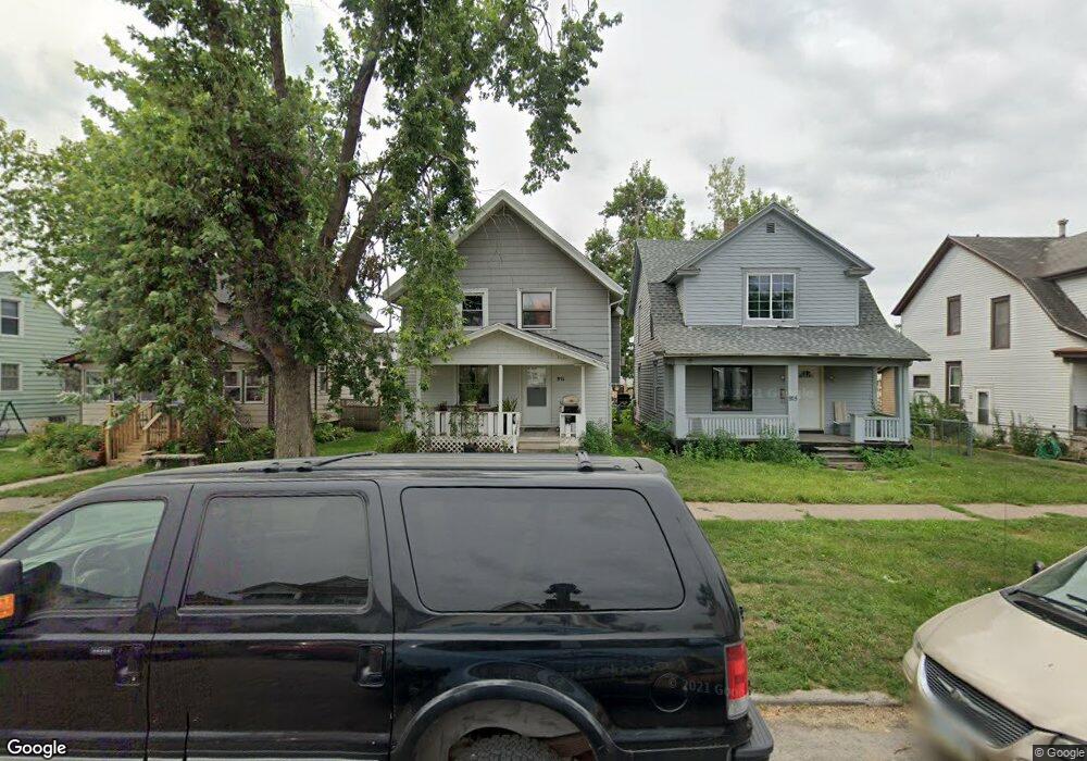 911 A Ave NW, Cedar Rapids, IA 52405 - photo 1