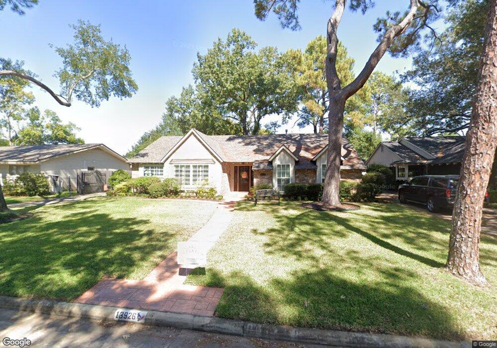 13926 Pinerock Ln, Houston, TX 77079 - photo 1