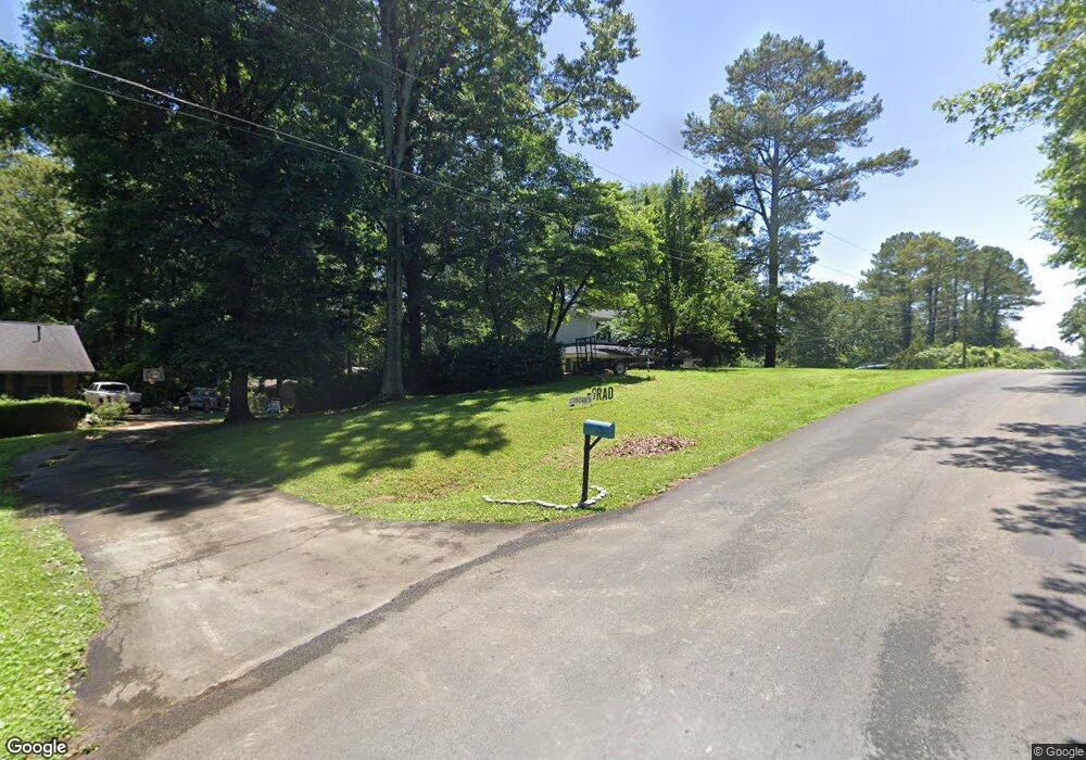 00 Pine Crest Apartments, Calhoun, GA 30701 - photo 1