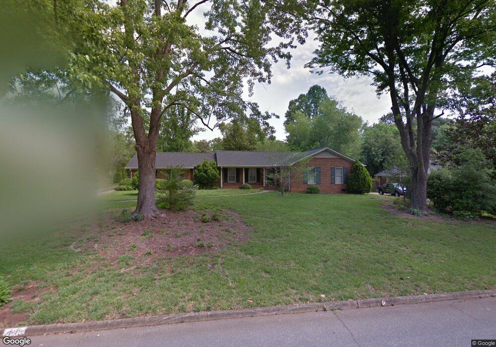 47 Hillsborough Dr, Greenville, SC 29615 - photo 1