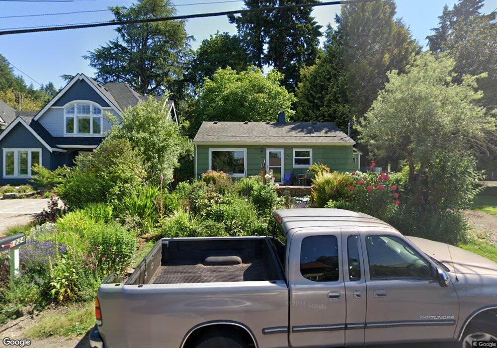 1224 Spruce St, Lake Oswego, OR 97034 - photo 1