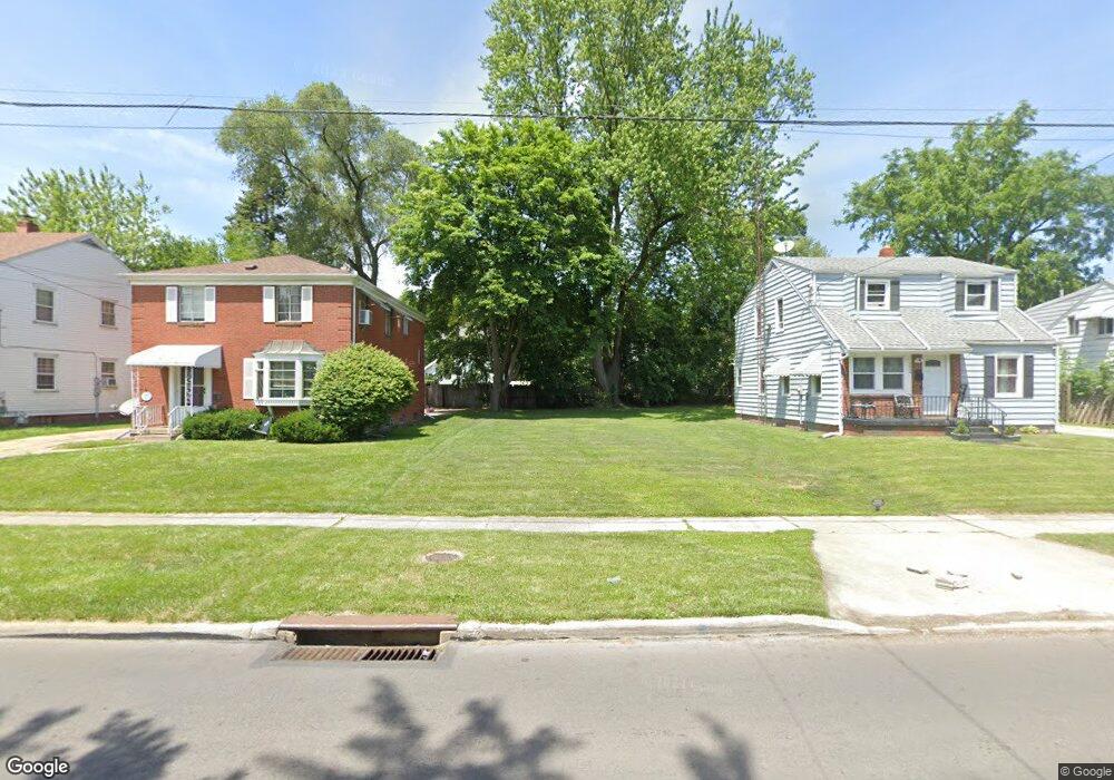 1938 Berdan Ave, Toledo, OH 43613 - photo 1