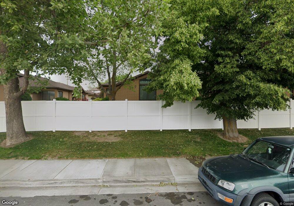 767 E Autumn Field Dr, Sandy, UT 84094 - photo 1