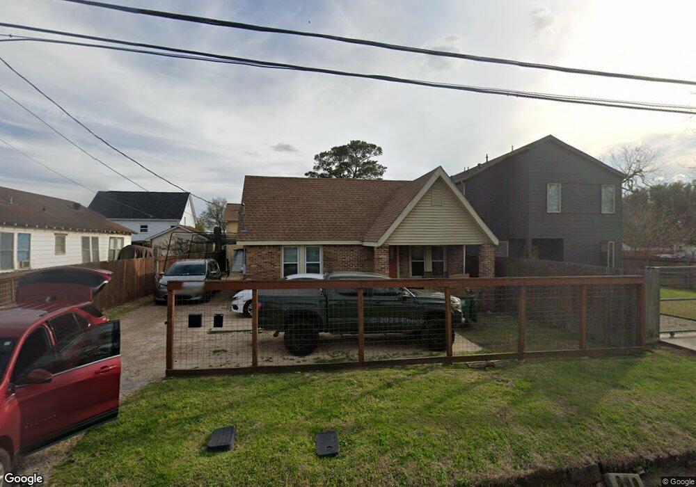 206 Amundsen St, Houston, TX 77009 - photo 1
