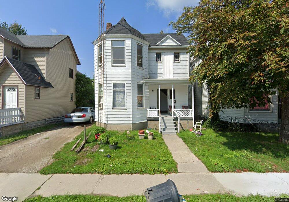 1009 10th St, Port Huron, MI 48060 - photo 1