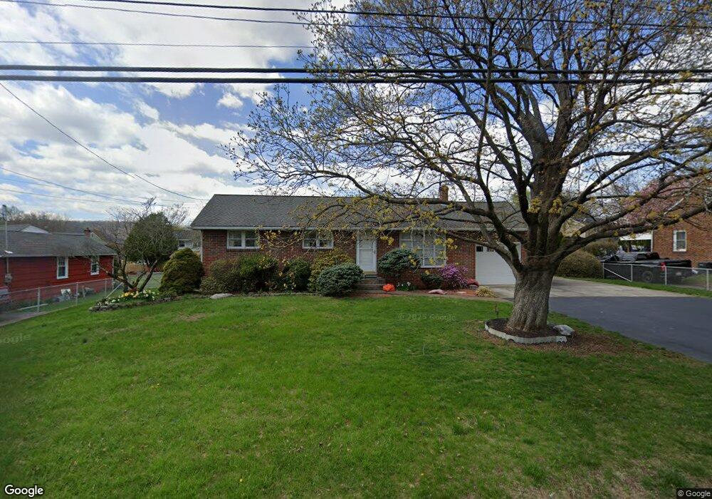 720 Lorane Rd, Reading, PA 19606 - photo 1