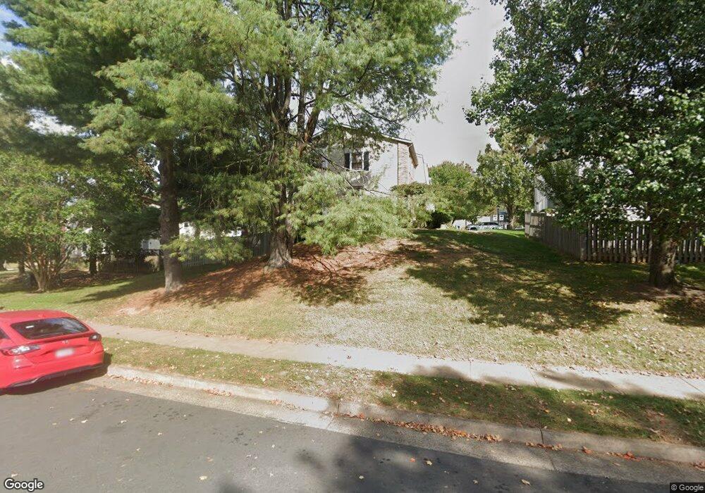 3033 Hickory Grove Ct, Fairfax, VA 22031 - photo 1