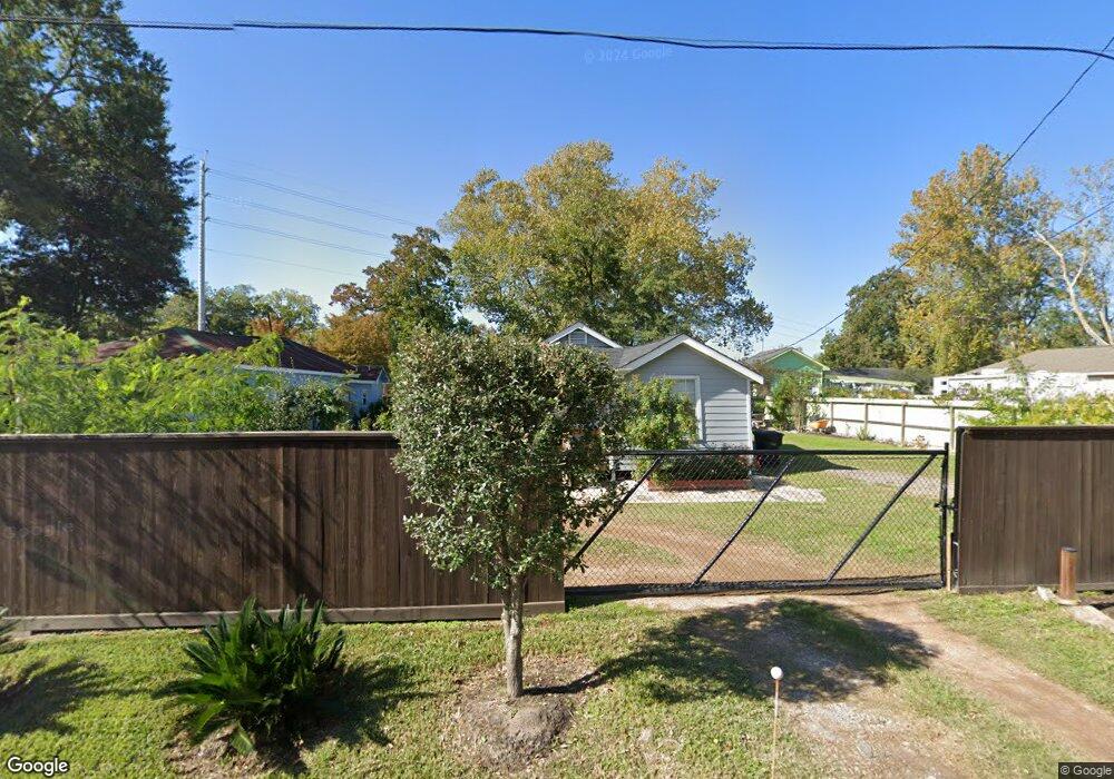 7923 Phillips St, Houston, TX 77088 - photo 1