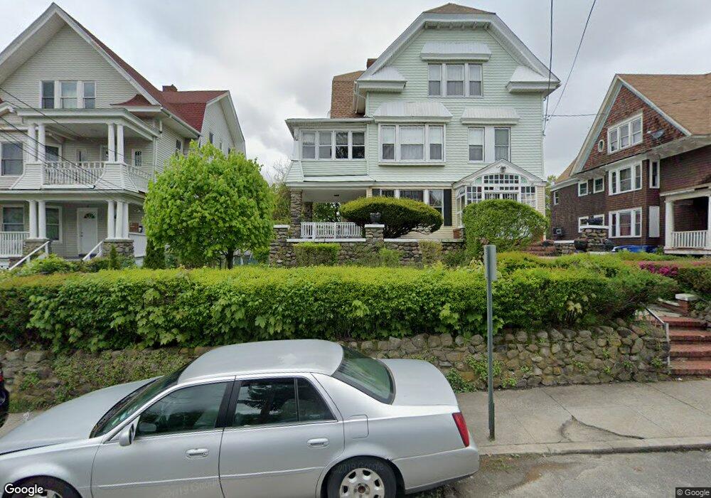 47 Elmwood Ave, Waterbury, CT 06710 - photo 1