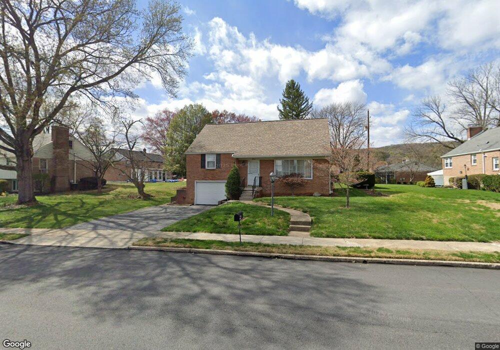 222 W 40th St, Reading, PA 19606 - photo 1