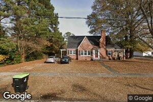 302 W Main St, Selma, NC 27576