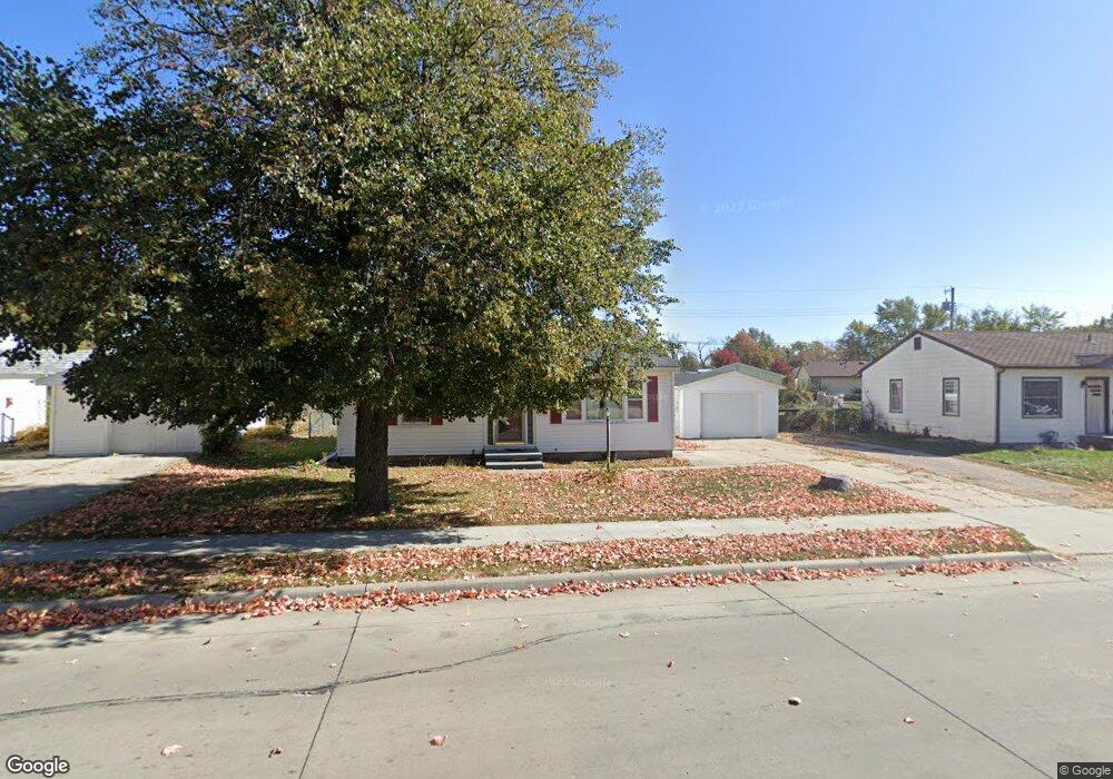 306 E 17th St N, Newton, IA 50208 - photo 1