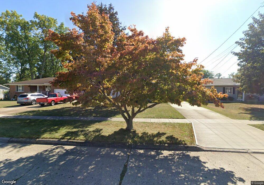 2040 E 37th St, Lorain, OH 44055 - photo 1