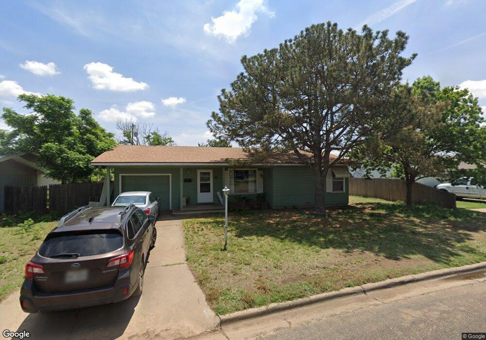 110 Thomas Blvd, Plainview, TX 79072 - photo 1