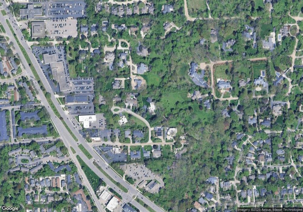 85 Judy Ln, Bloomfield Hills, MI 48304 - photo 1