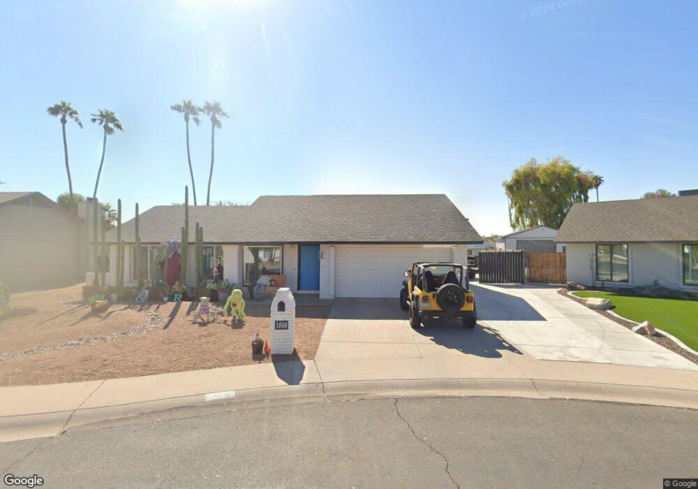 1808 N Arrowhead Cir unit 1, Chandler, AZ 85224 - photo 1