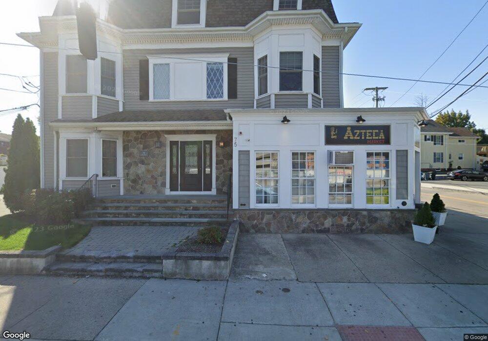 75 Pine St, Waltham, MA 02453 - photo 1