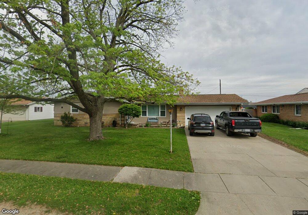 508 Crestview Dr, Mattoon, IL 61938 - photo 1