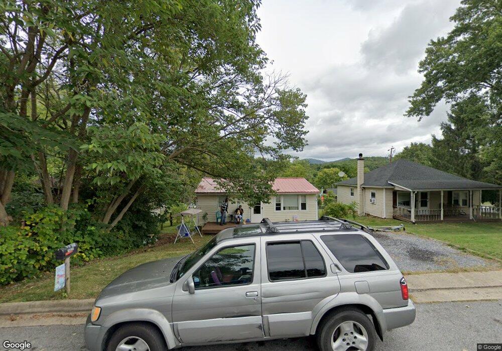 1425 3rd St, Waynesboro, VA 22980 - photo 1