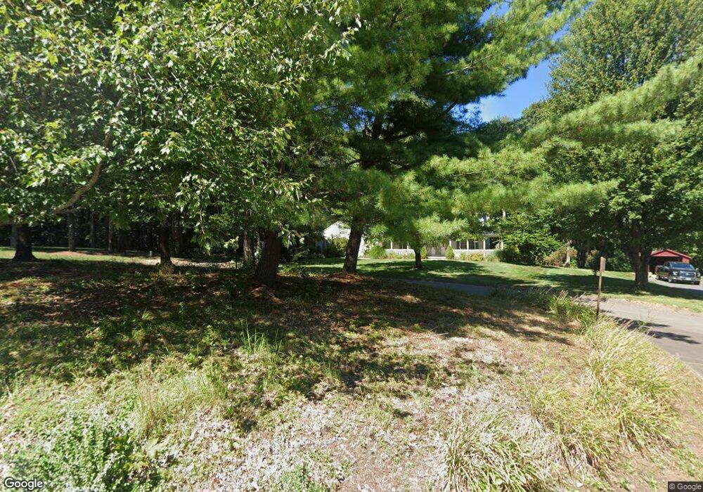 8 Wilson Ct, Enfield, CT 06082 - photo 1