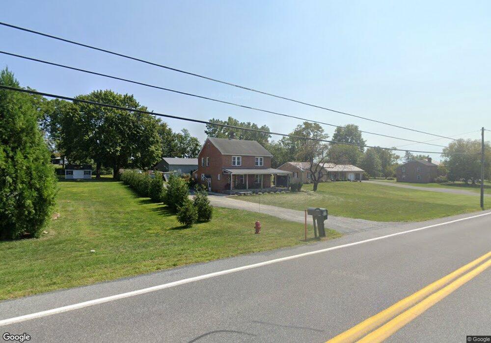 9506 Tomstown Rd, Waynesboro, PA 17268 - photo 1