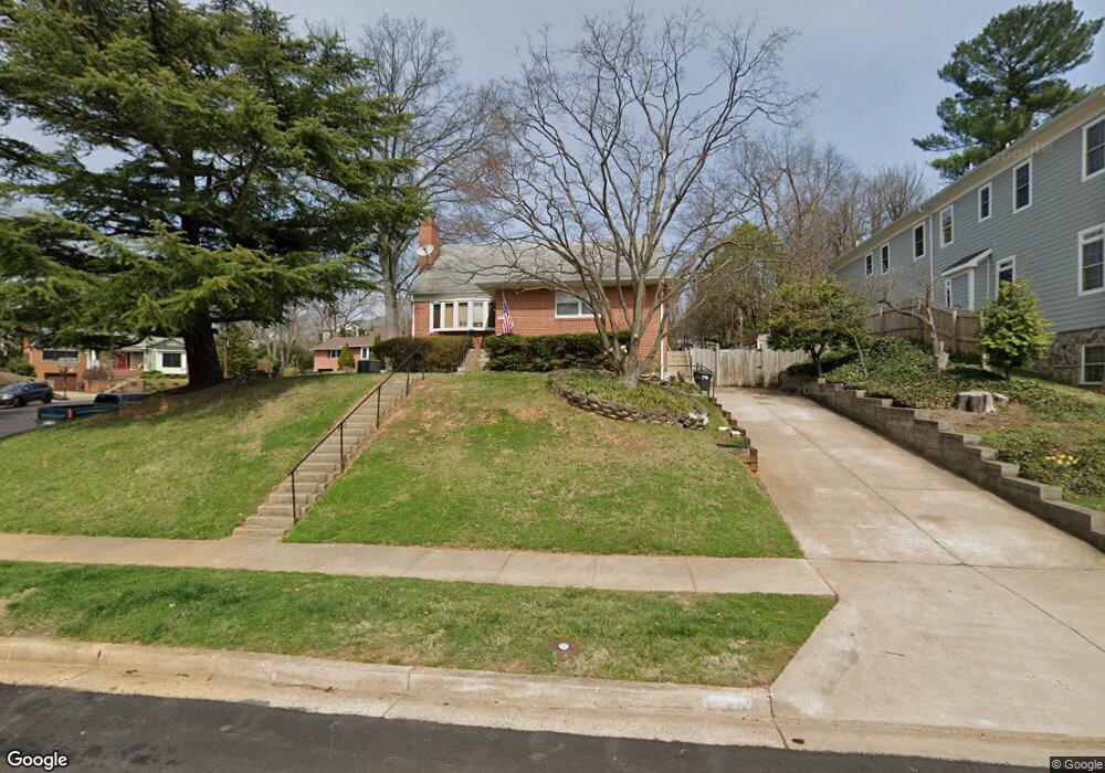 6534 Mulroy St, McLean, VA 22101 - photo 1