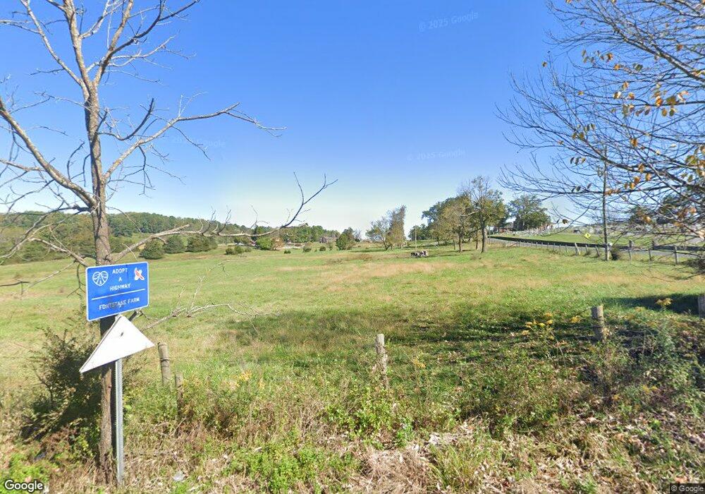 371 Newport Rd unit 620, Steeles Tavern, VA 24476 - photo 1