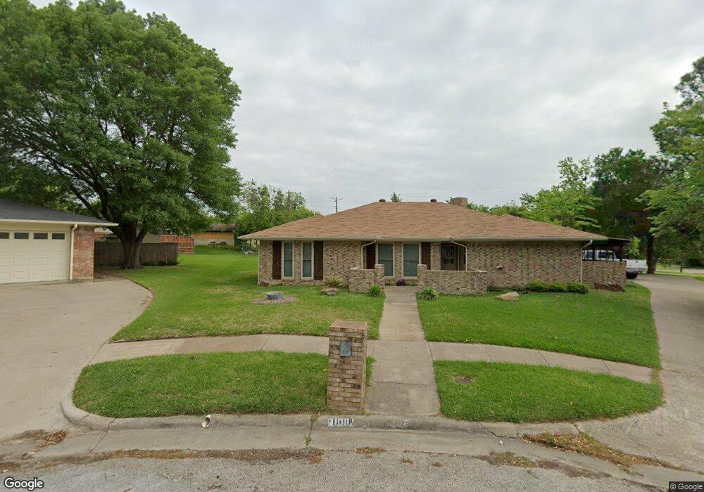 1100 Scarlet Oaks Cir, Ennis, TX 75119 - photo 1