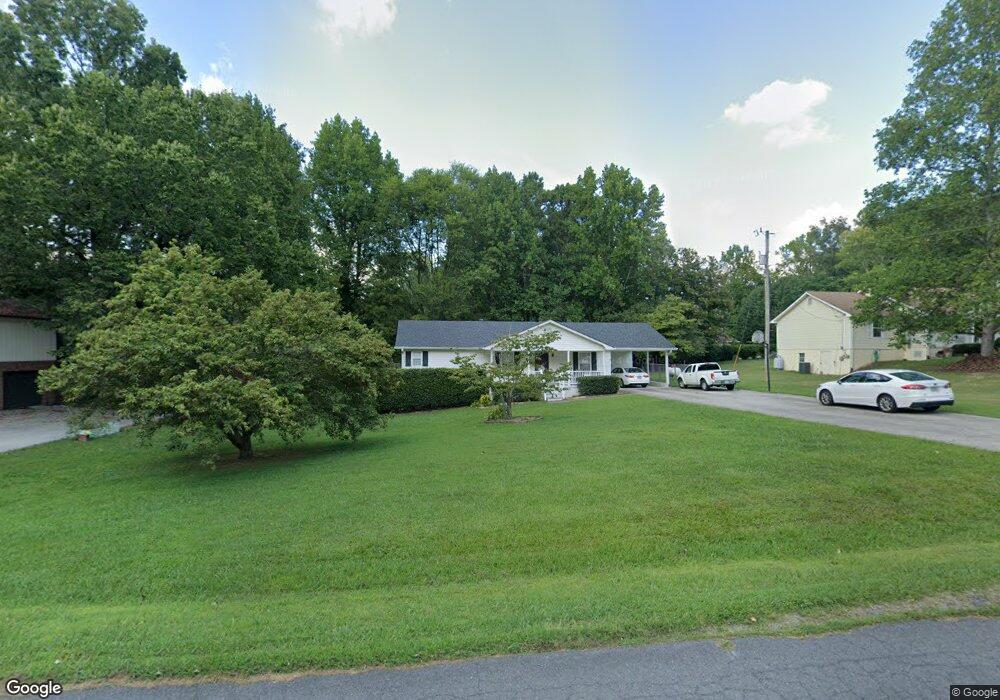 199 Lindsey Dr, Dalton, GA 30721 - photo 1