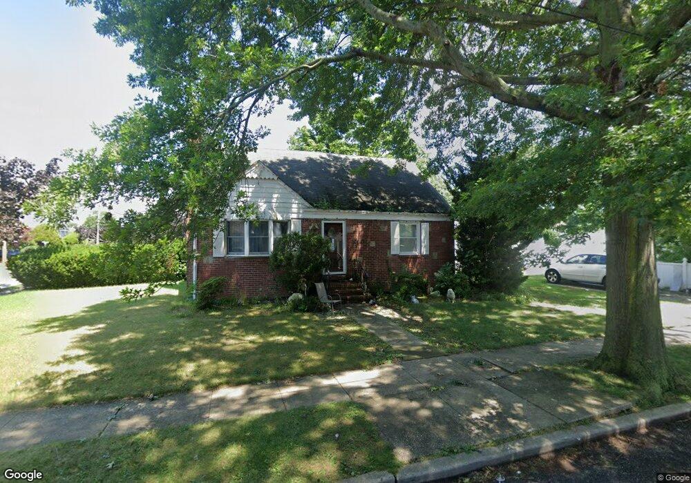 18 Russell St, Bellmore, NY 11710 - photo 1