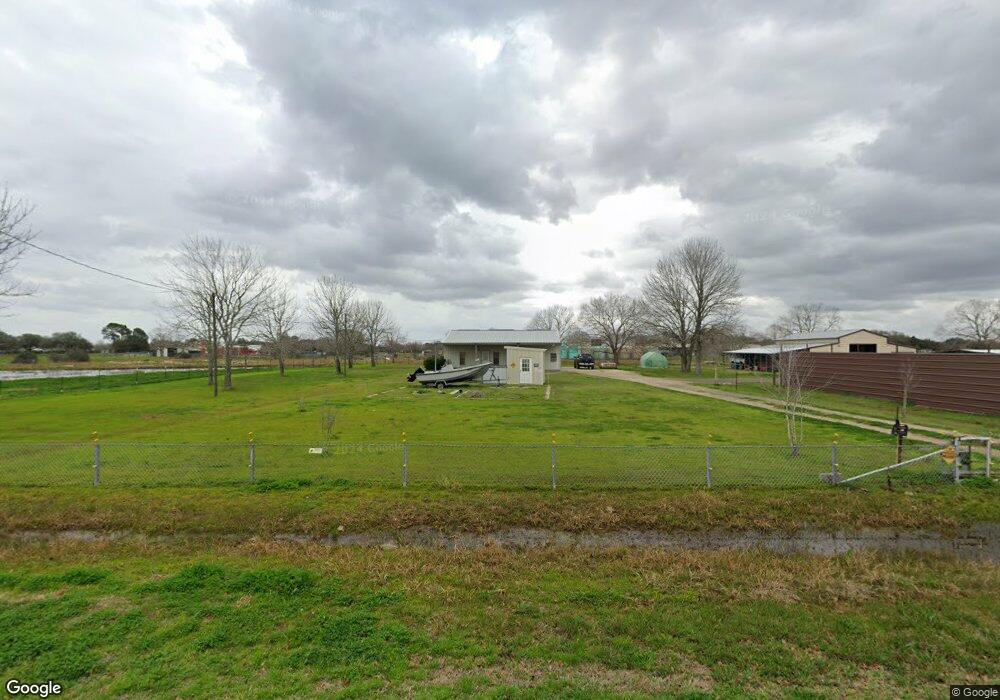7707 Old Yeller Rd, Needville, TX 77461 - photo 1
