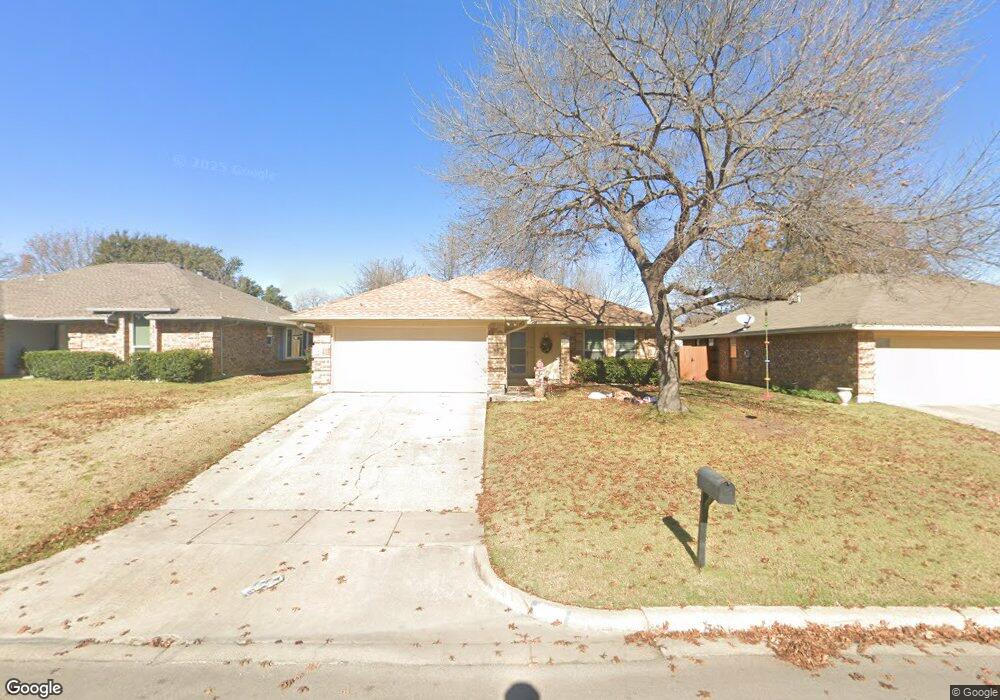 7613 Teresa Ct, North Richland Hills, TX 76182 - photo 1