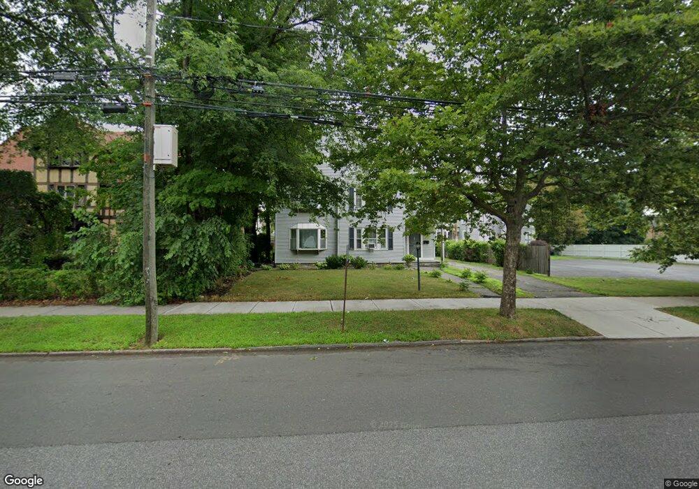 540 Clinton Ave unit 2, Bridgeport, CT 06605 - photo 1