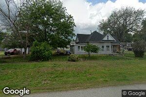 120 N 6th St, Chetopa, KS 67336