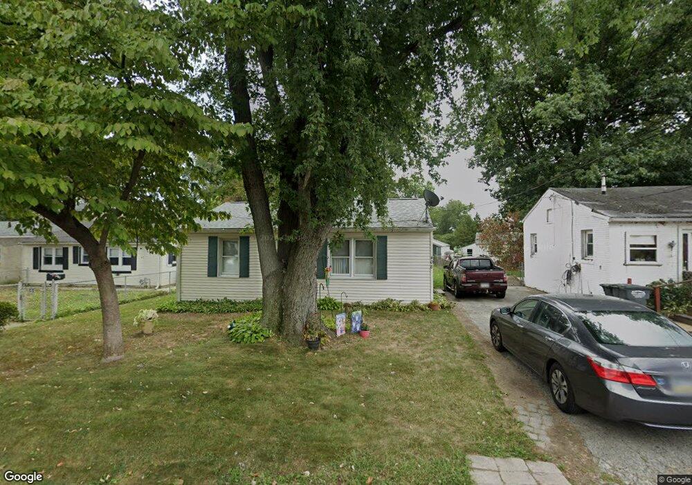 408 Albany Ct, Wallingford, PA 19086 - photo 1