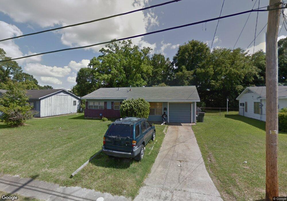 1120 Meadow Dr, Lake Charles, LA 70607 - photo 1