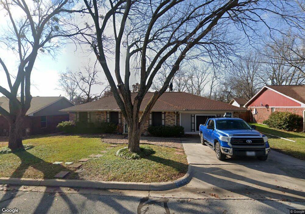 312 Cherry St, Weatherford, TX 76086 - photo 1