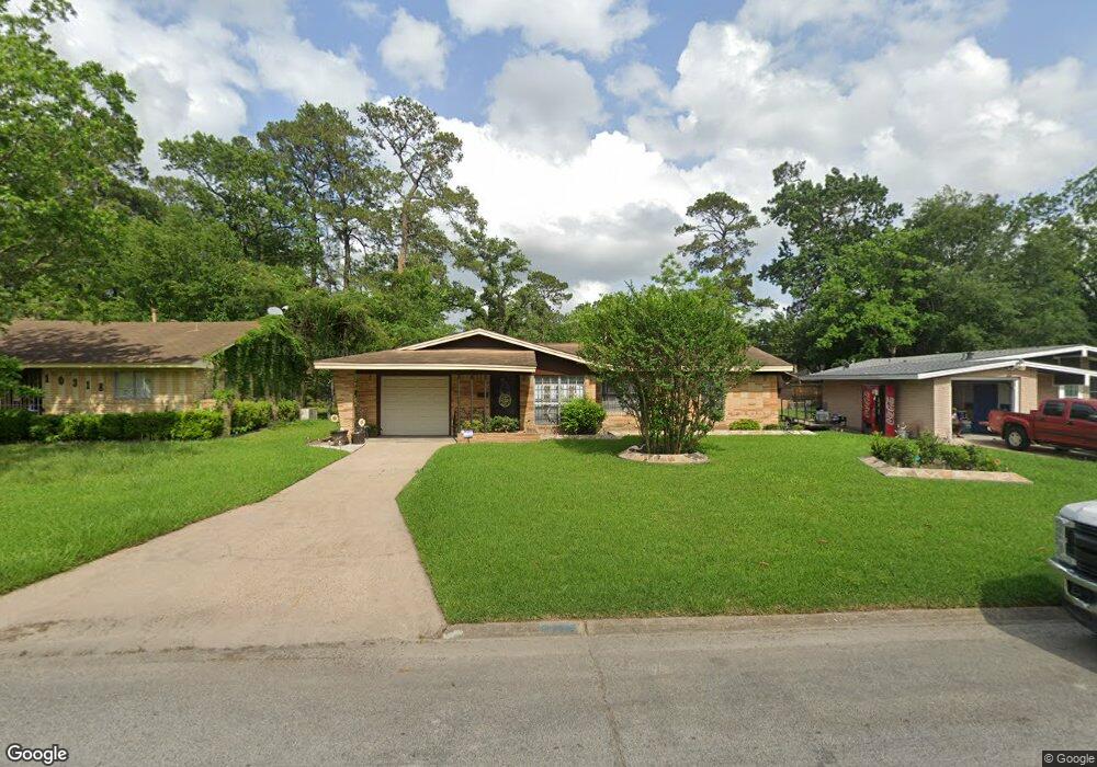 10314 Hollyglen Dr, Houston, TX 77016 - photo 1
